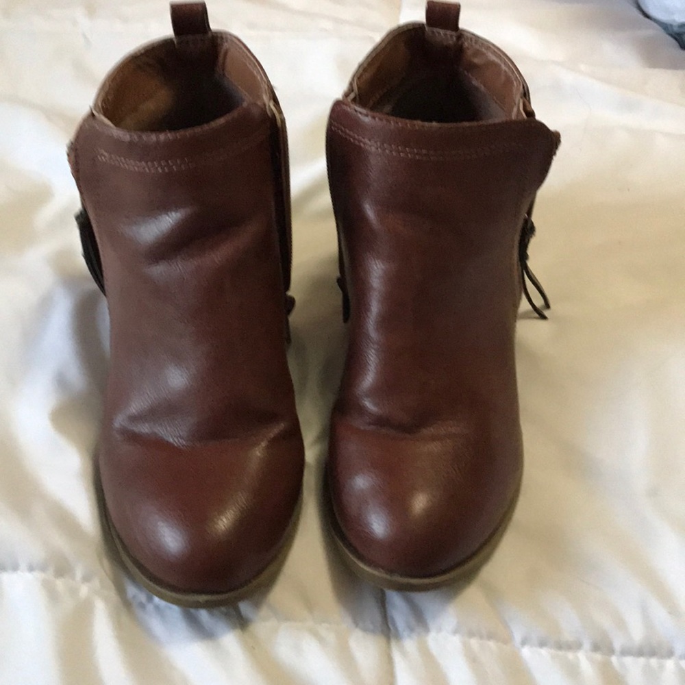 Girls brown booties